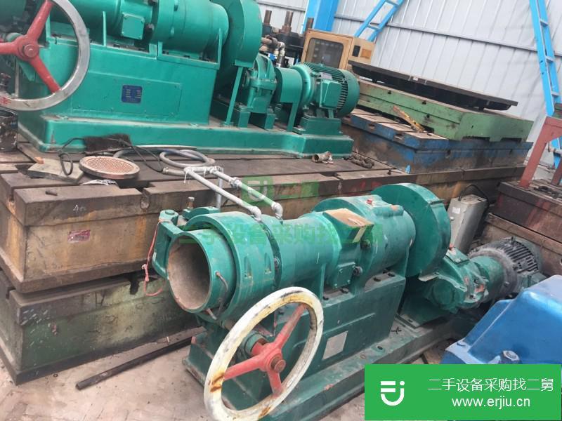 出售二手塑料橡膠擠出機。