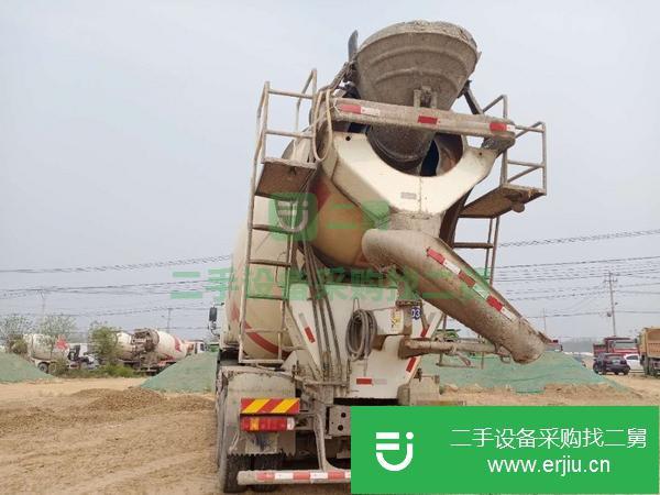 出售18年豪沃攪拌車 前四后八 國五 大20方 380馬力