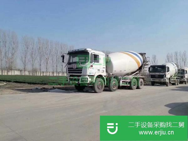 轉讓二手混泥土攪拌罐 低價處理11年18方德龍二手攪拌罐車