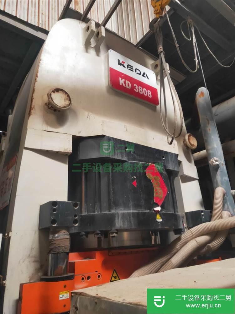 出售陶瓷廠設備有大型壓力機