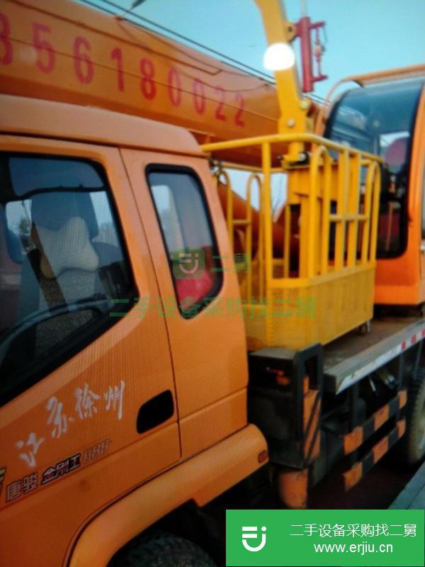 2016年八成新8噸吊車低價出售