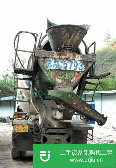 出售二手12年4月的日野攪拌車一臺