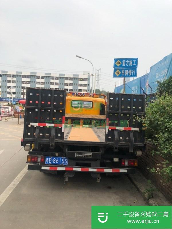 轉讓二手的九成新的藍牌拖車