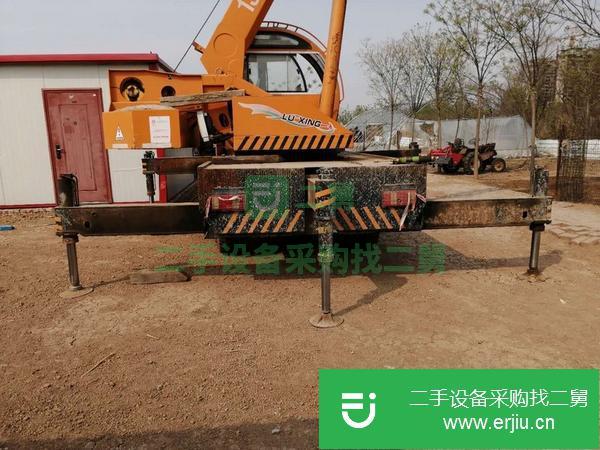 轉讓10噸油電混合吊車