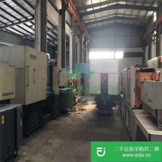 低價出售海天SA3000/700型注塑機