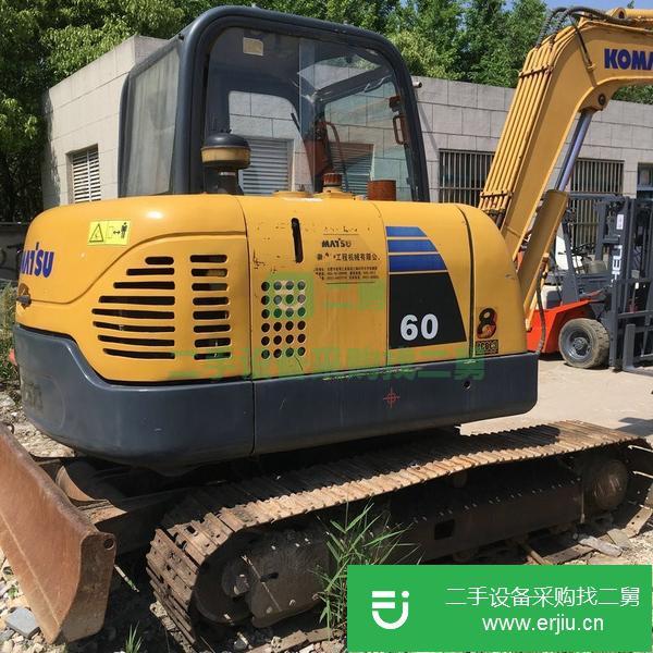 轉(zhuǎn)讓二手進(jìn)口小松60挖機(jī)和國產(chǎn)挖掘機(jī)。