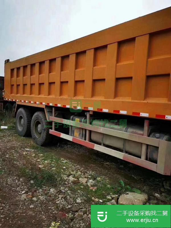 轉(zhuǎn)讓二手的精品德龍x3000自卸車