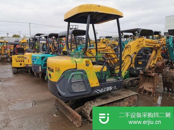 轉(zhuǎn)讓二手八成新小型挖掘機(jī)