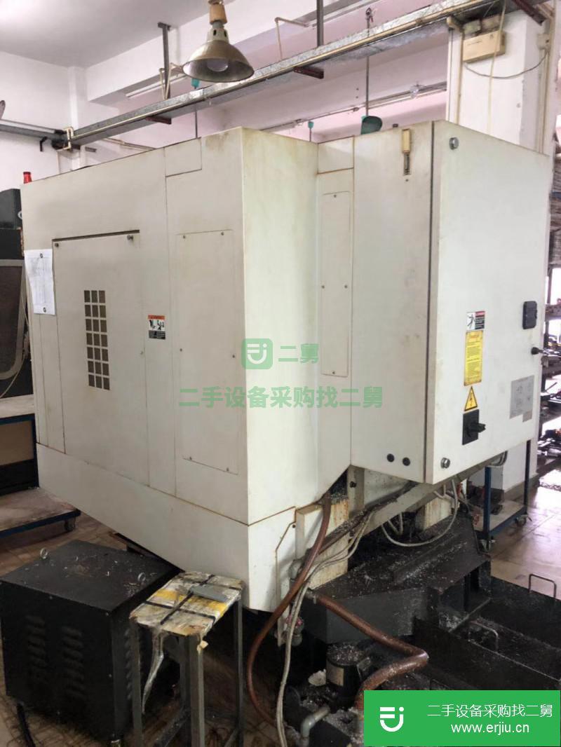 出售斗山225斜軌刀塔數控車床，系統：法那科，12工位，450直徑刀塔，轉速6000，2010年制造
