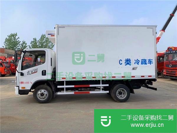 出售東風解放4米廂長冷藏車