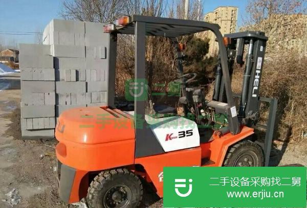 轉讓兩臺二手的合力叉車