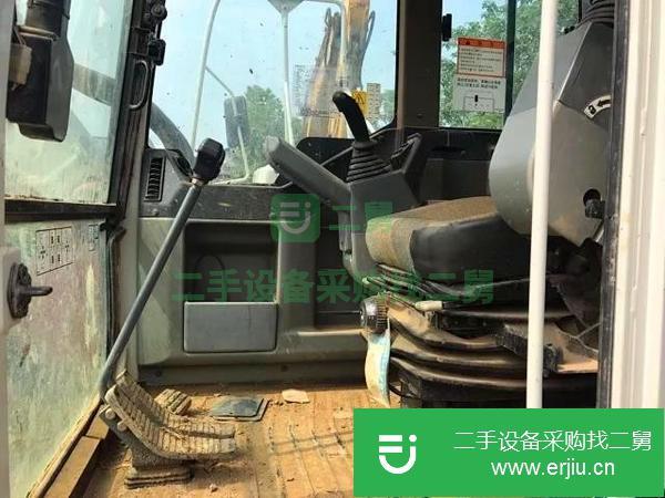 轉(zhuǎn)讓W(xué)D-019竹內(nèi)挖掘機(jī) 14年的