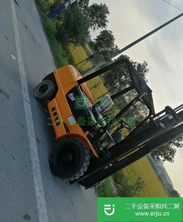 轉讓兩臺二手的合力叉車