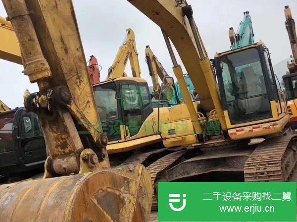 轉讓二手的小松220-8挖掘機!