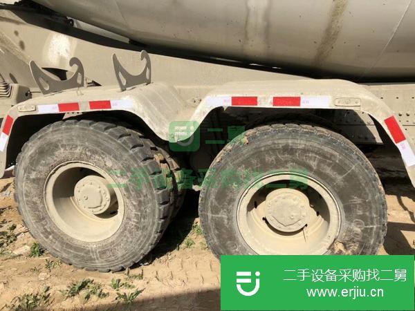 二手水泥攪拌車 低價出售豪沃國五17年大14方二手攪拌罐車