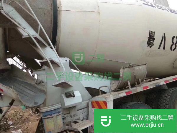 二手混凝土攪拌車 轉讓14年豪沃18方水泥攪拌車