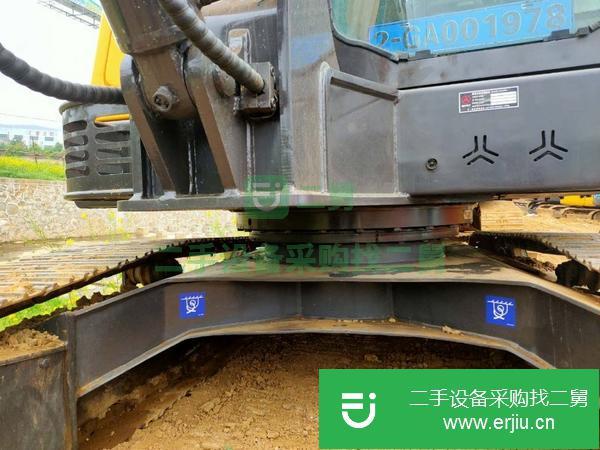 轉讓八成新二手小挖掘機
