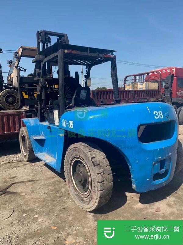 轉(zhuǎn)讓3輛二手10噸的八成新叉車