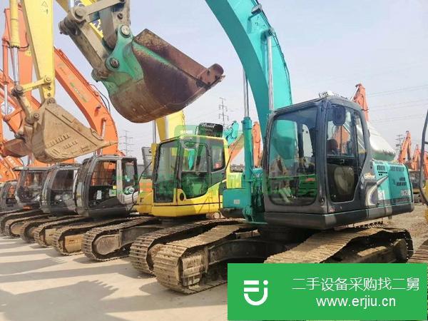 轉(zhuǎn)讓原裝精品神鋼200、210、260和350二手挖掘機(jī)。