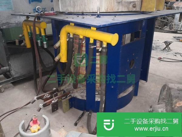 轉讓一噸減速機鋼殼爐低價出售