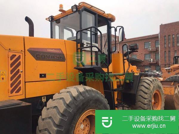 轉(zhuǎn)讓出售二手龍工856型號,裝載機(jī),工作1200小時(shí)左右,手續(xù)齊全