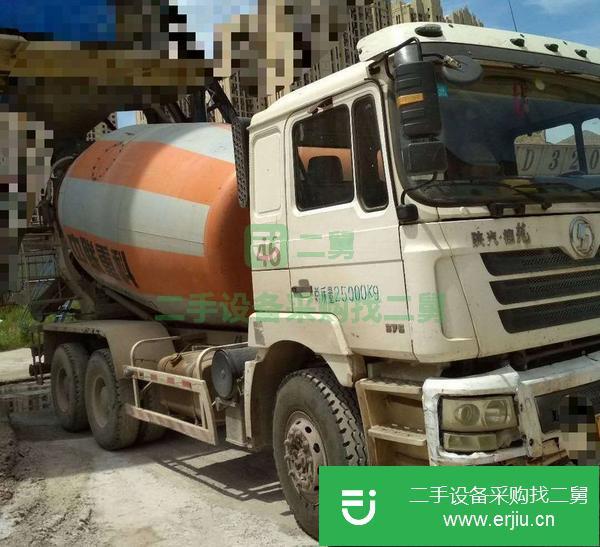 轉(zhuǎn)讓二手的國三德龍大12方攪拌車