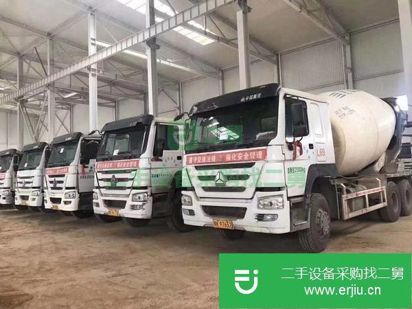 出售一批豪沃歐曼三一攪拌車，車況美觀，可以分期付款