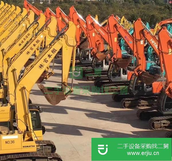 出售二手小松 日立 卡特 沃爾沃挖掘機。