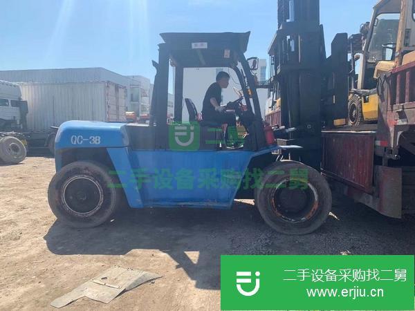 轉(zhuǎn)讓3輛二手10噸的八成新叉車
