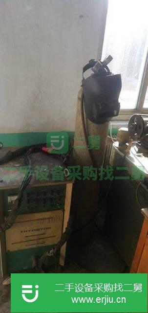 出售普通車床和萬能工具磨