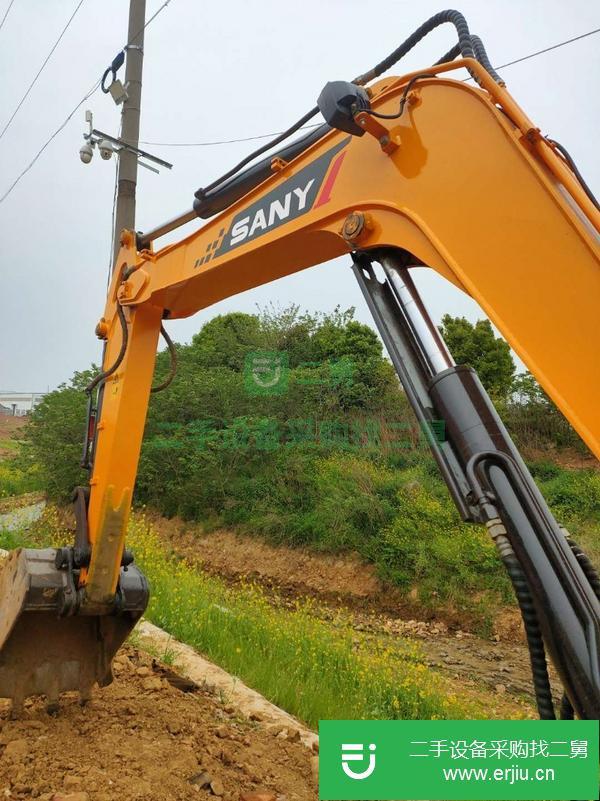轉讓八成新二手小挖掘機