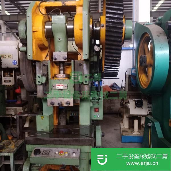 轉讓沃得精機J23一63噸安裝少用斜齒輪沖床