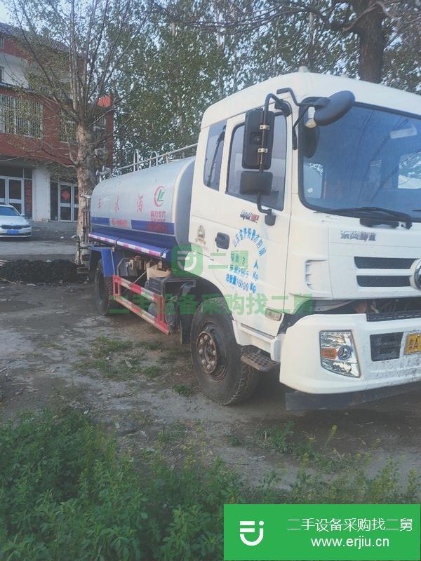 低價(jià)出售徐工吊車,灑水車