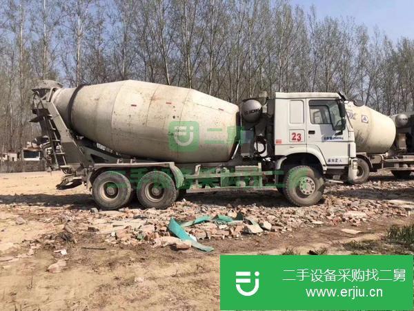 出售14年國四大12方攪拌罐車。