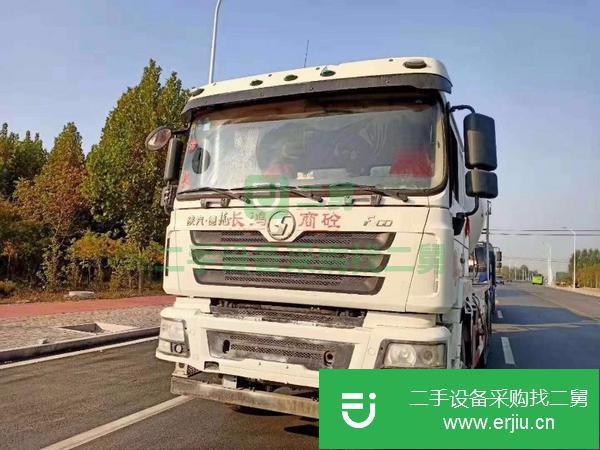 出售二手的17年國五大14方拉16方德龍攪拌罐車,全手續(xù),可以分期付款