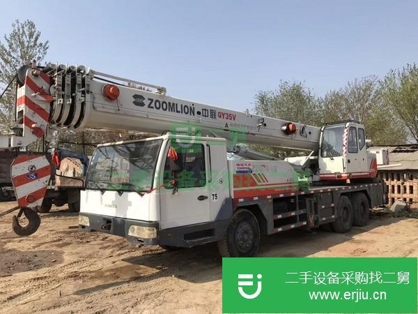出售2011年中聯(lián)重科25V5吊車，車況精品，手續(xù)齊全，國3電噴，新款