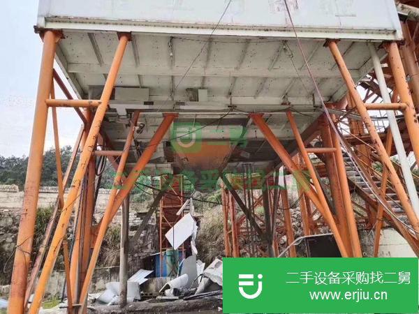 出售9成新14年二手中聯180攪拌站