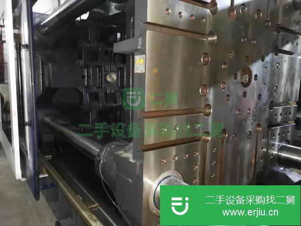 轉(zhuǎn)讓二手注塑機二代MA700噸伺服