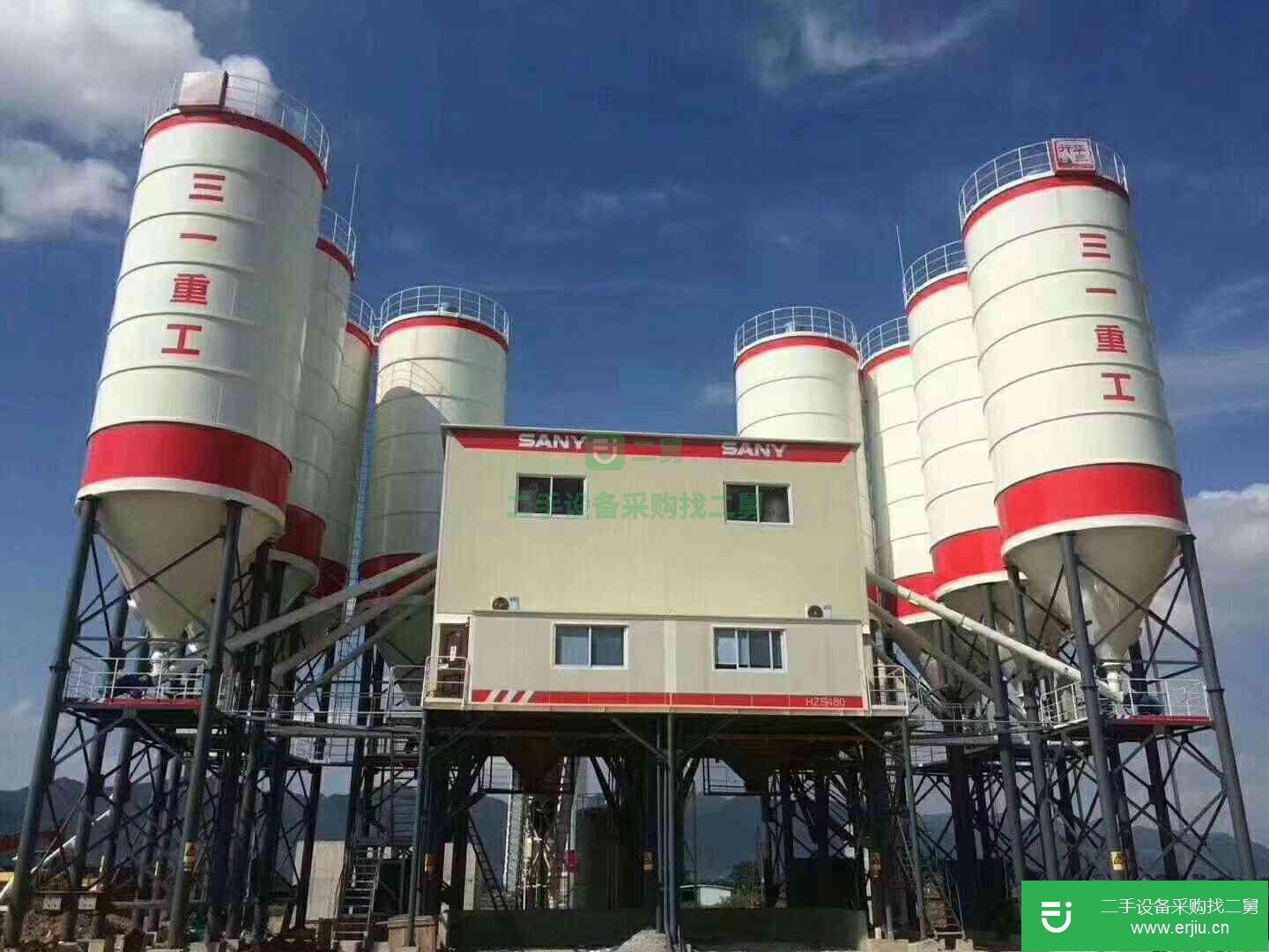 出售二手九成新攪拌站。