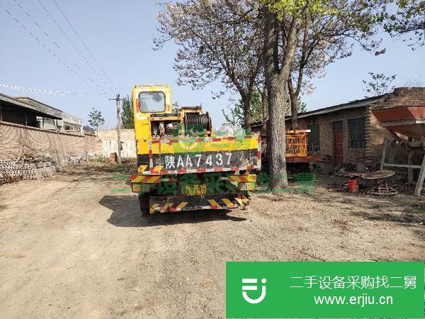 轉(zhuǎn)讓徐工12噸吊車一臺