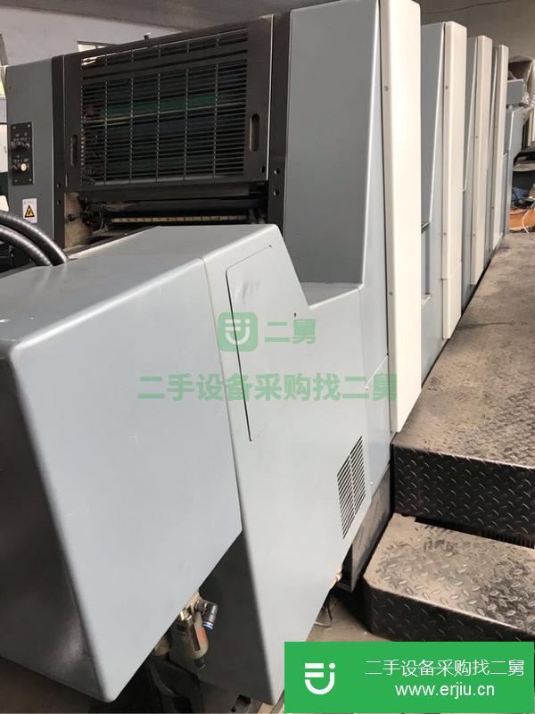 轉(zhuǎn)讓2016年冠華564四色膠印機(jī)