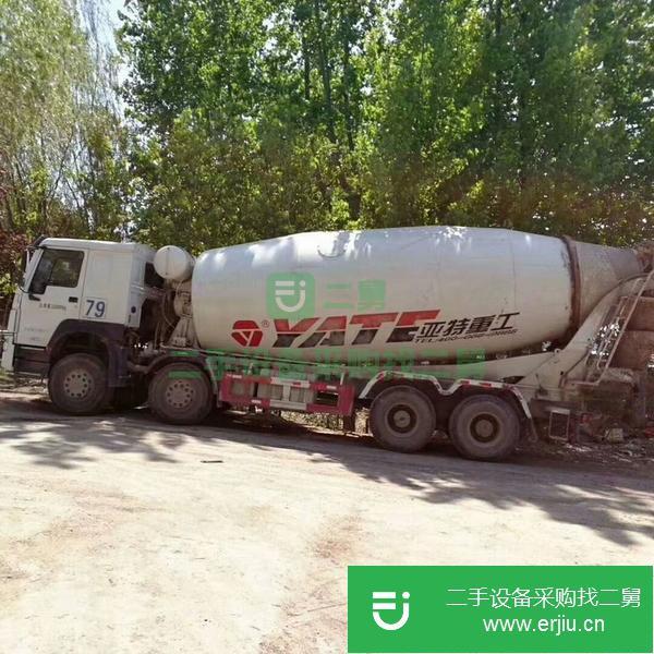 出售二手攪拌車，手續齊全，可提檔過戶