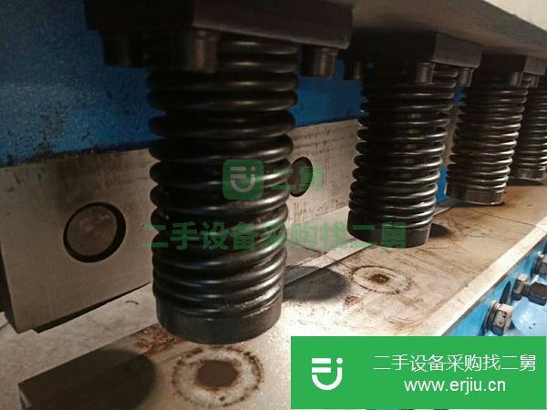 轉(zhuǎn)讓20/2500閘式剪板機(jī)