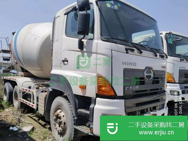 2011年廣汽日野10方攪拌車5臺，車況良好手續(xù)齊全，優(yōu)價出售！