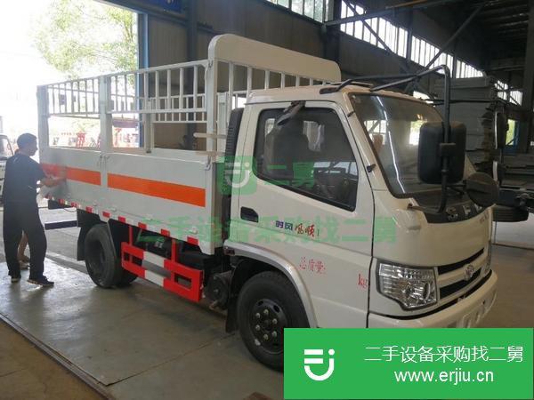二手的九成新的東風藍牌廂式運輸車低價出售