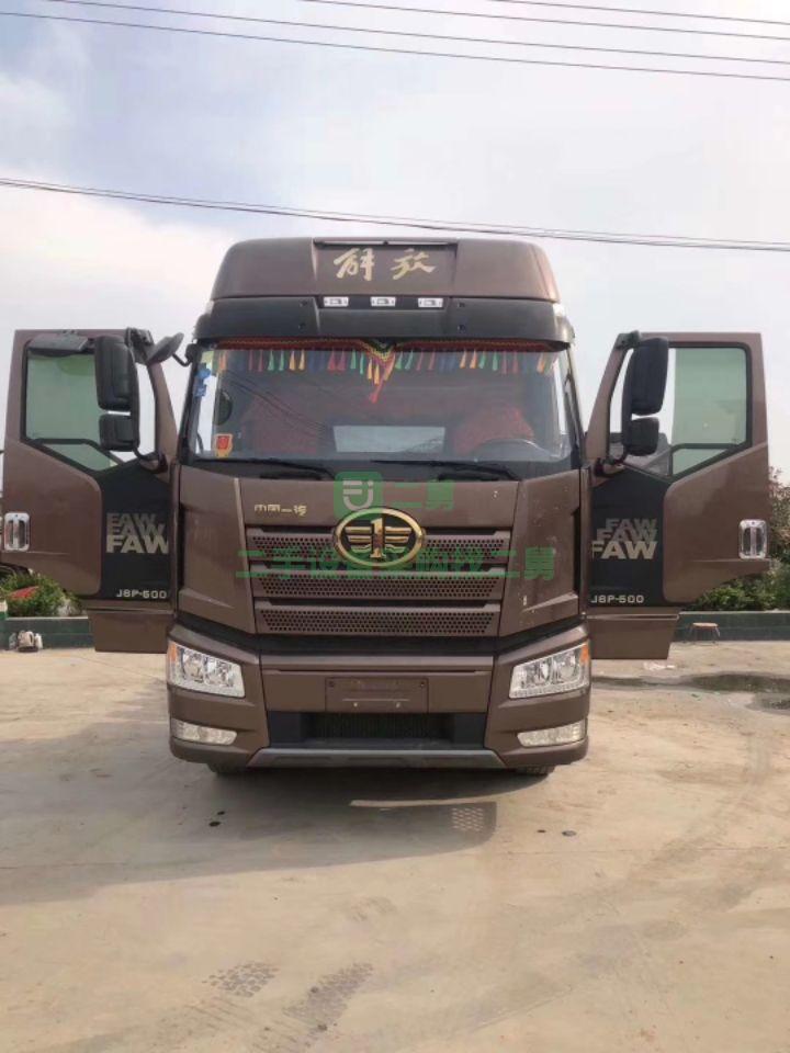 出售18年6月解放J6P500馬力 新北方版雙驅(qū)輕體牽引車 國五排量