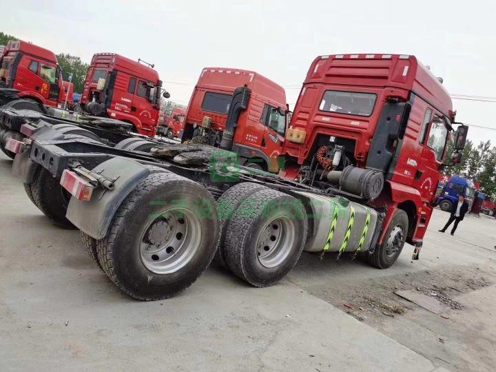 出售德龍新M3000牽引車，17年6月，430馬力，濰柴發(fā)動(dòng)機(jī)，