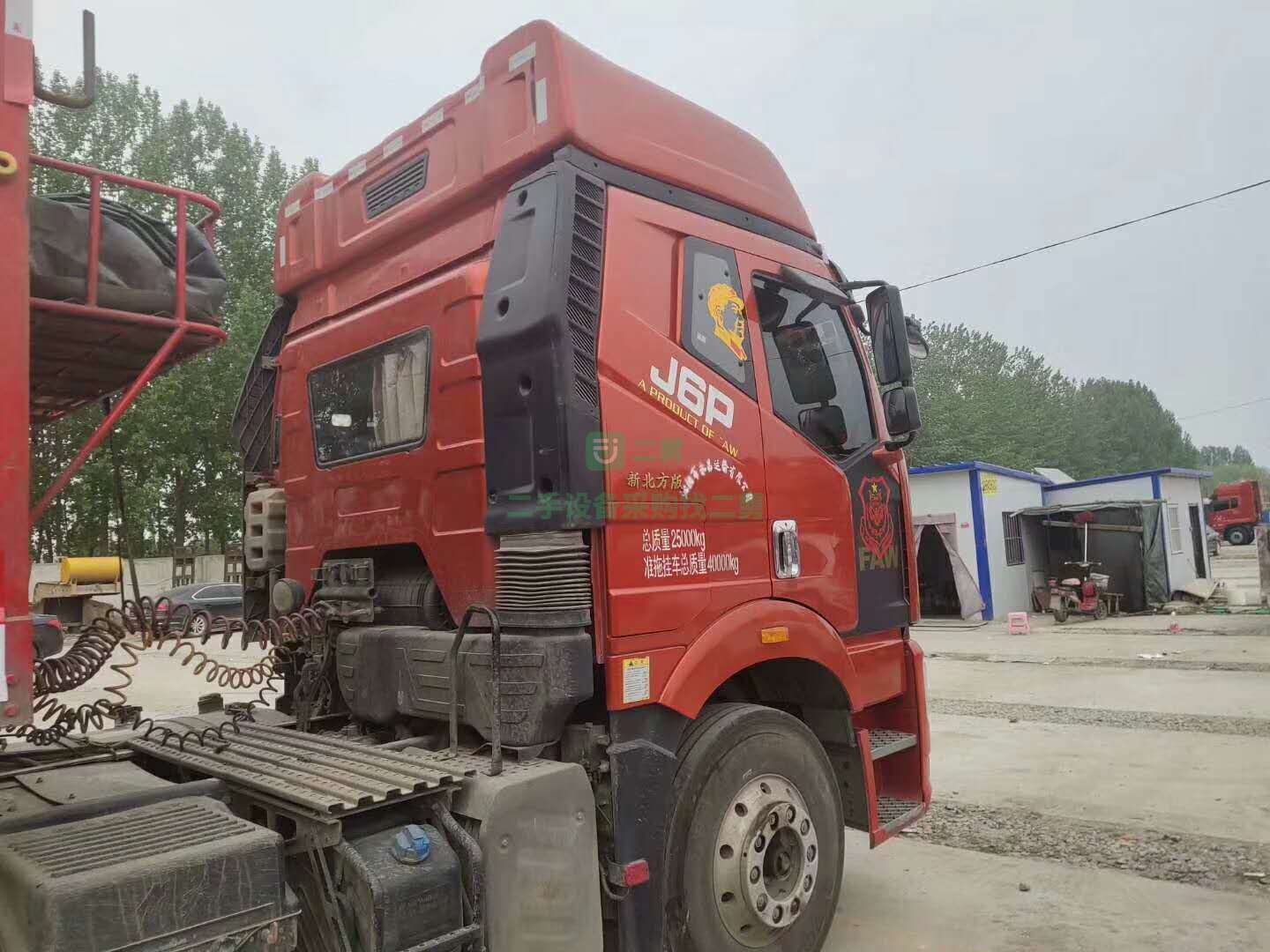 出售帶保險輕量化18年6月解放J6P掛車牽引車