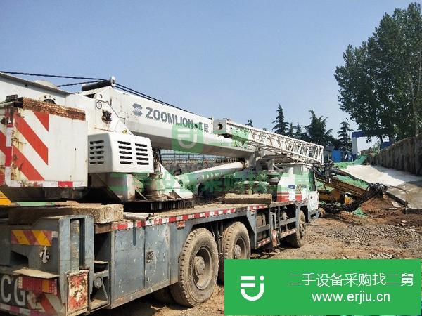 出售11年6月份中聯25v5吊車一臺