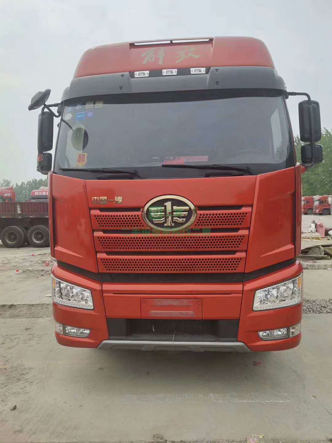 出售帶保險輕量化18年6月解放J6P掛車牽引車